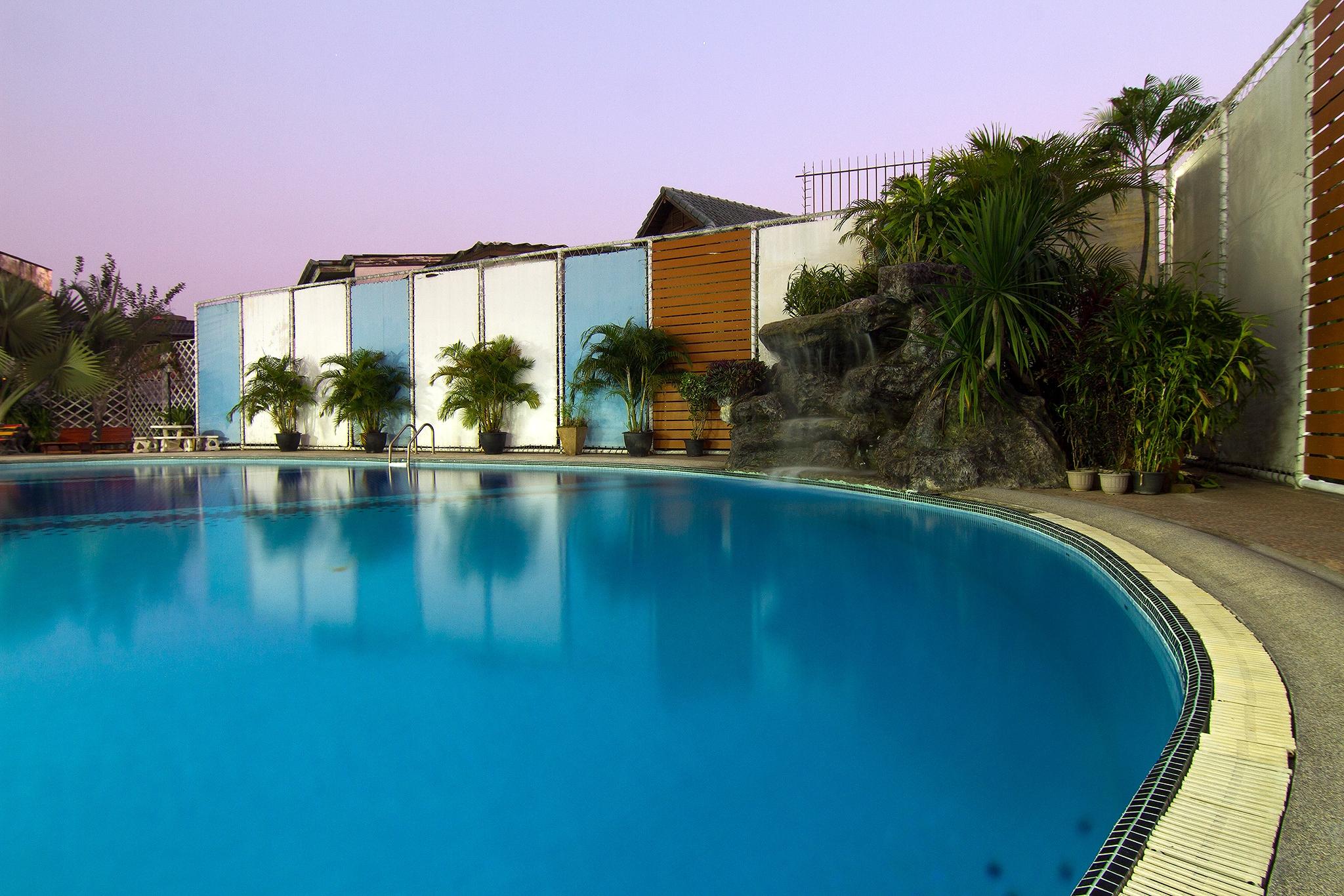 Bossotel Чиангмай Экстерьер фото